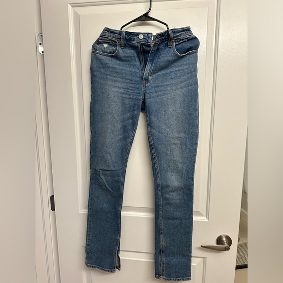 Abercrombie Curve Love Jeans - Picture 1 of 2